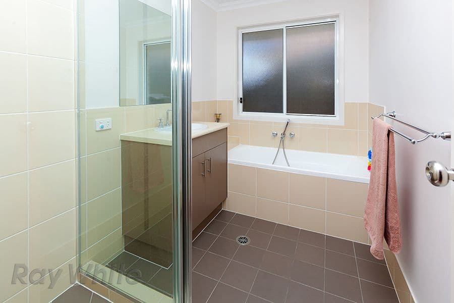 2 Cove Place, SPRINGFIELD LAKES QLD 4300, Springfield Lakes - Thumbnail 7