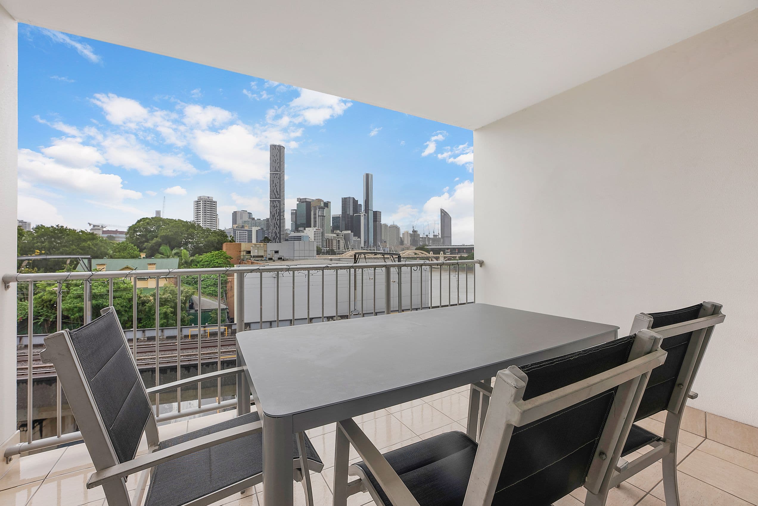 6 Exford Street, Brisbane City QLD 4000, Brisbane City - Thumbnail 2