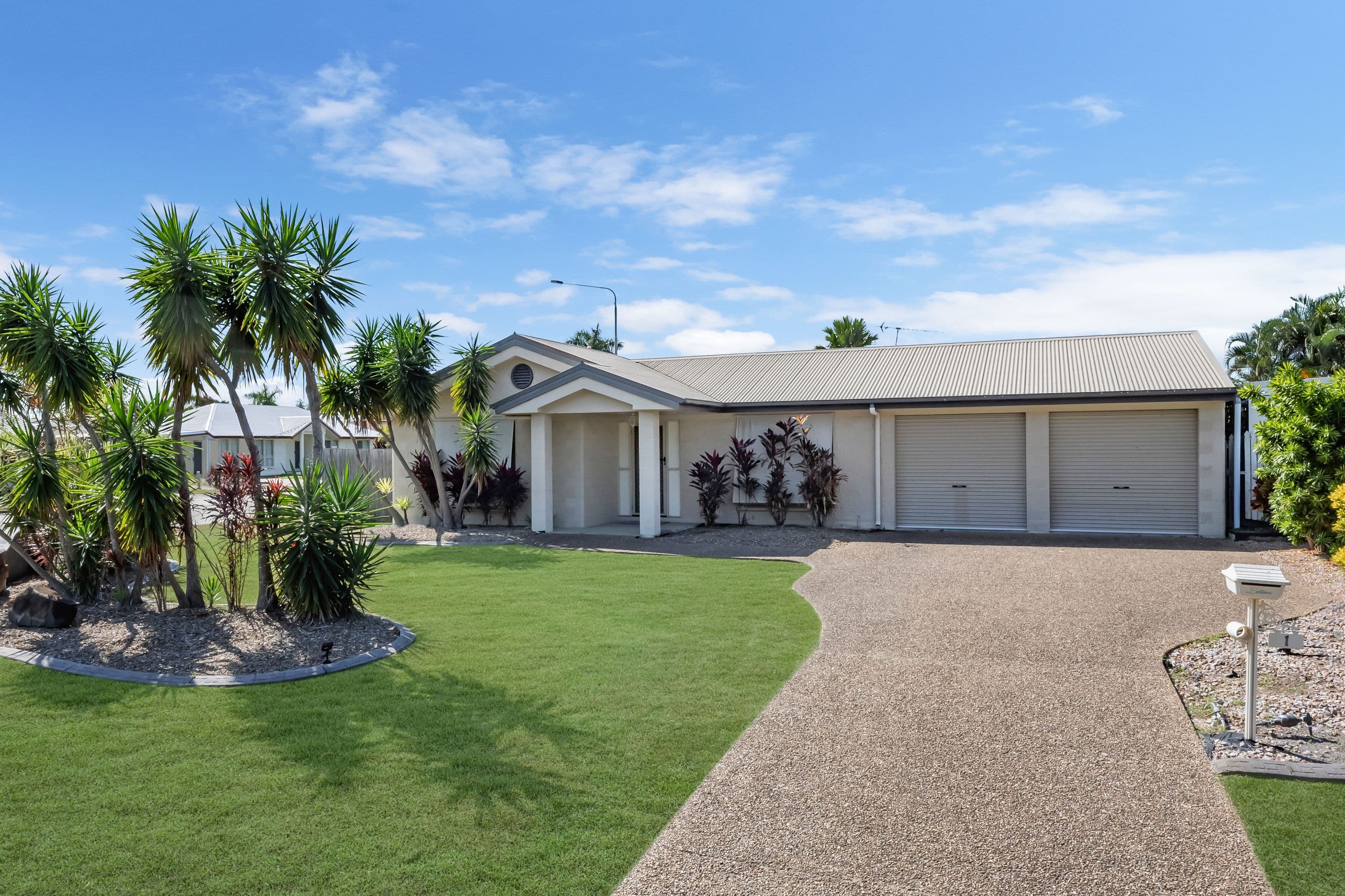 1 Kinnardy Street, Burdell QLD 4818, Burdell - Image 1