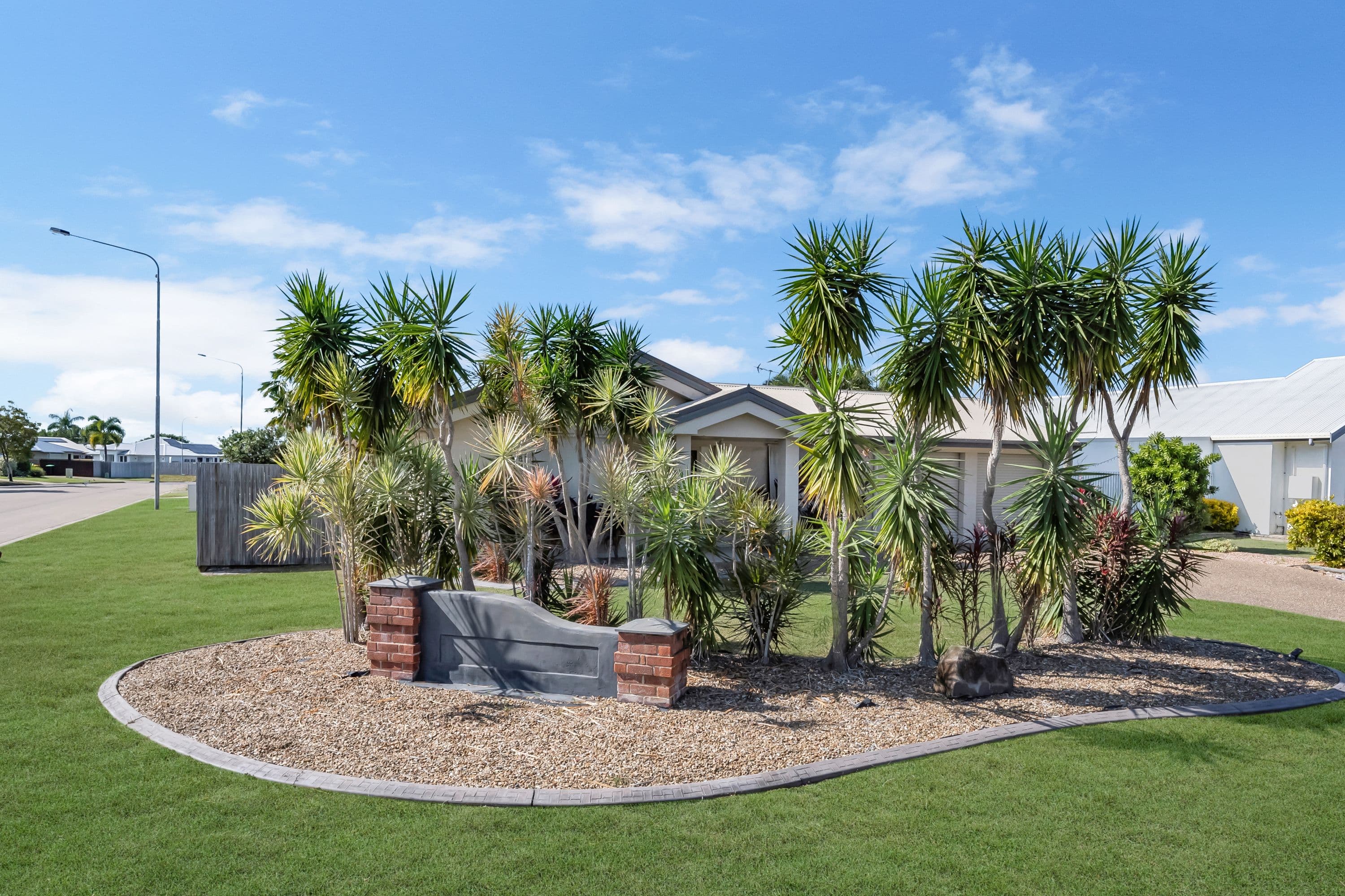 1 Kinnardy Street, Burdell QLD 4818, Burdell - Thumbnail 2