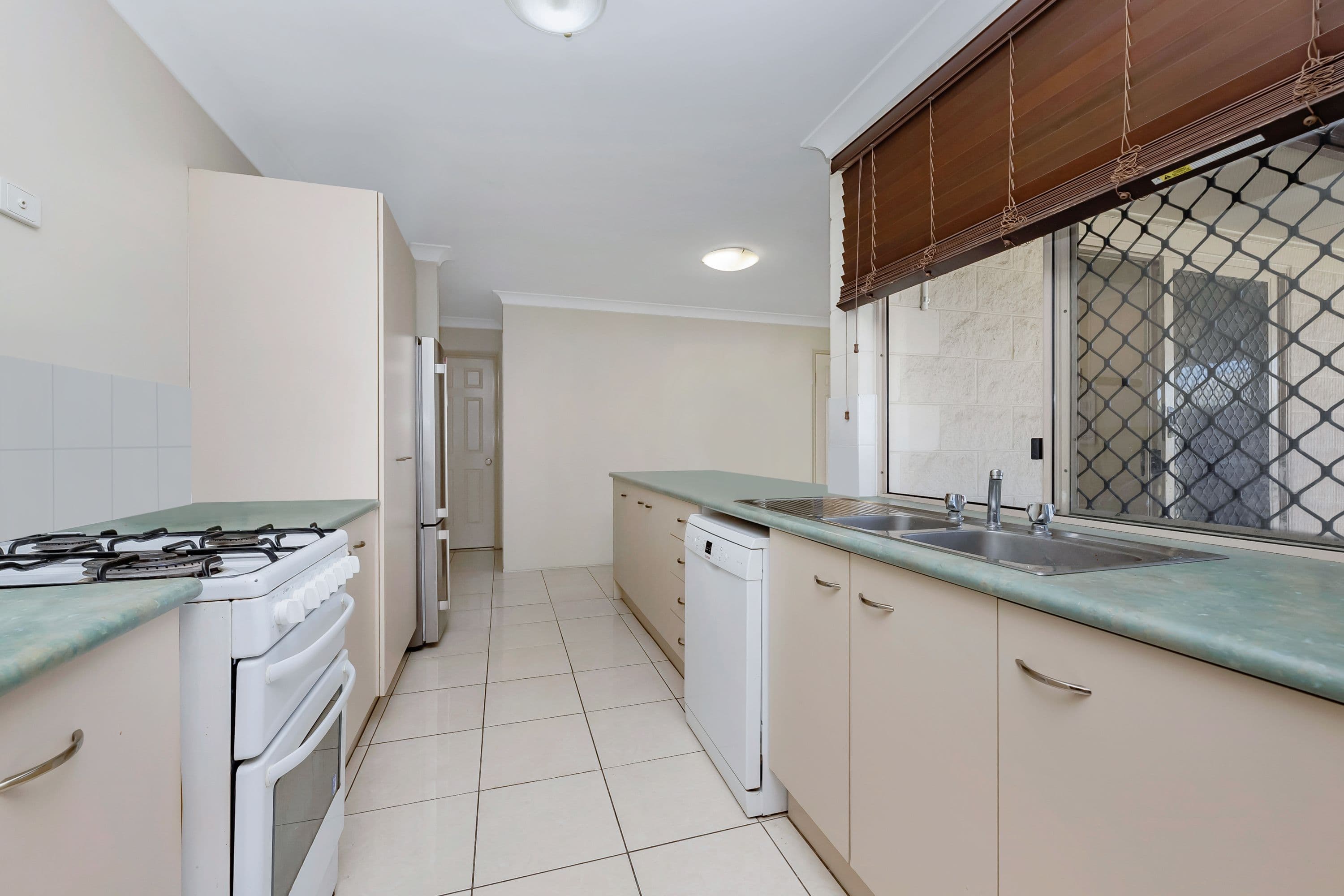 1 Kinnardy Street, Burdell QLD 4818, Burdell - Thumbnail 4