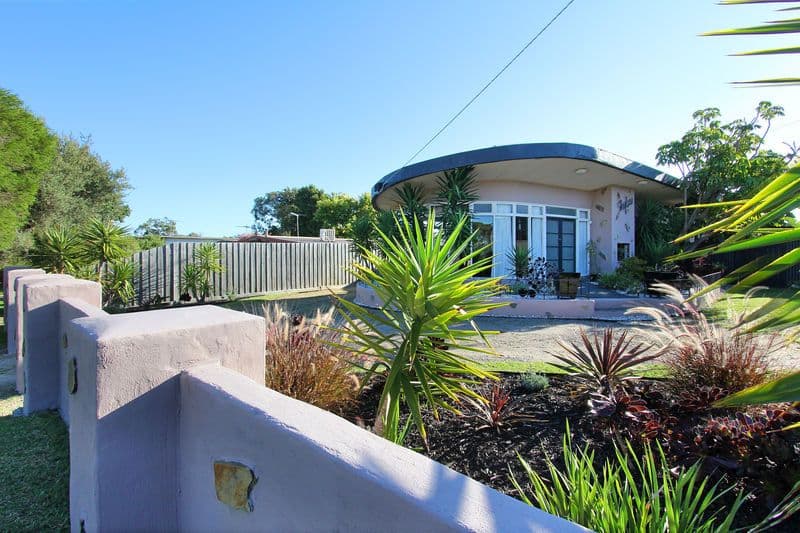 96 Ocean Street, ROSEBUD VIC 3939, Rosebud - Thumbnail 2