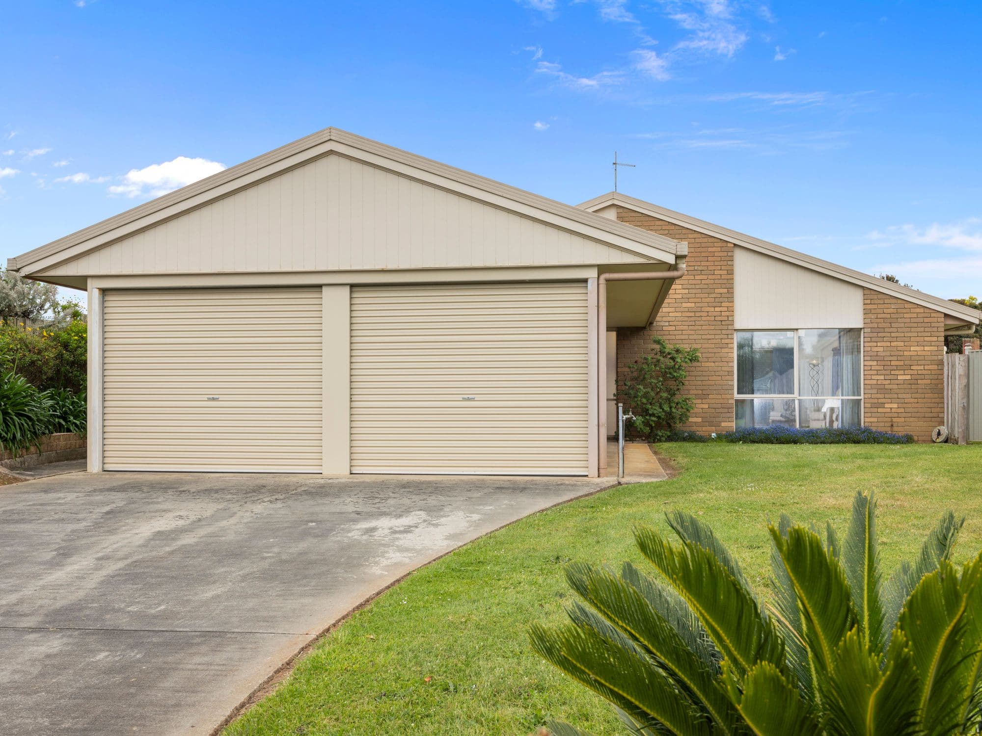 1 Palm Court, Leongatha VIC 3953, Leongatha - Image 1