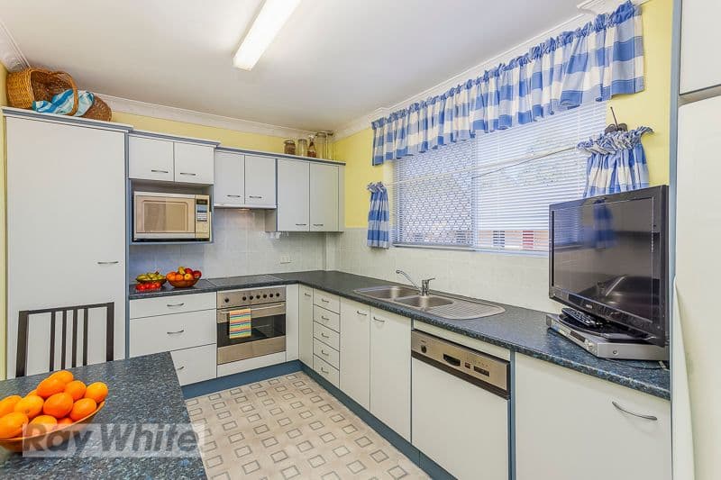 24 Raby Road, COORPAROO QLD 4151, Coorparoo - Thumbnail 4