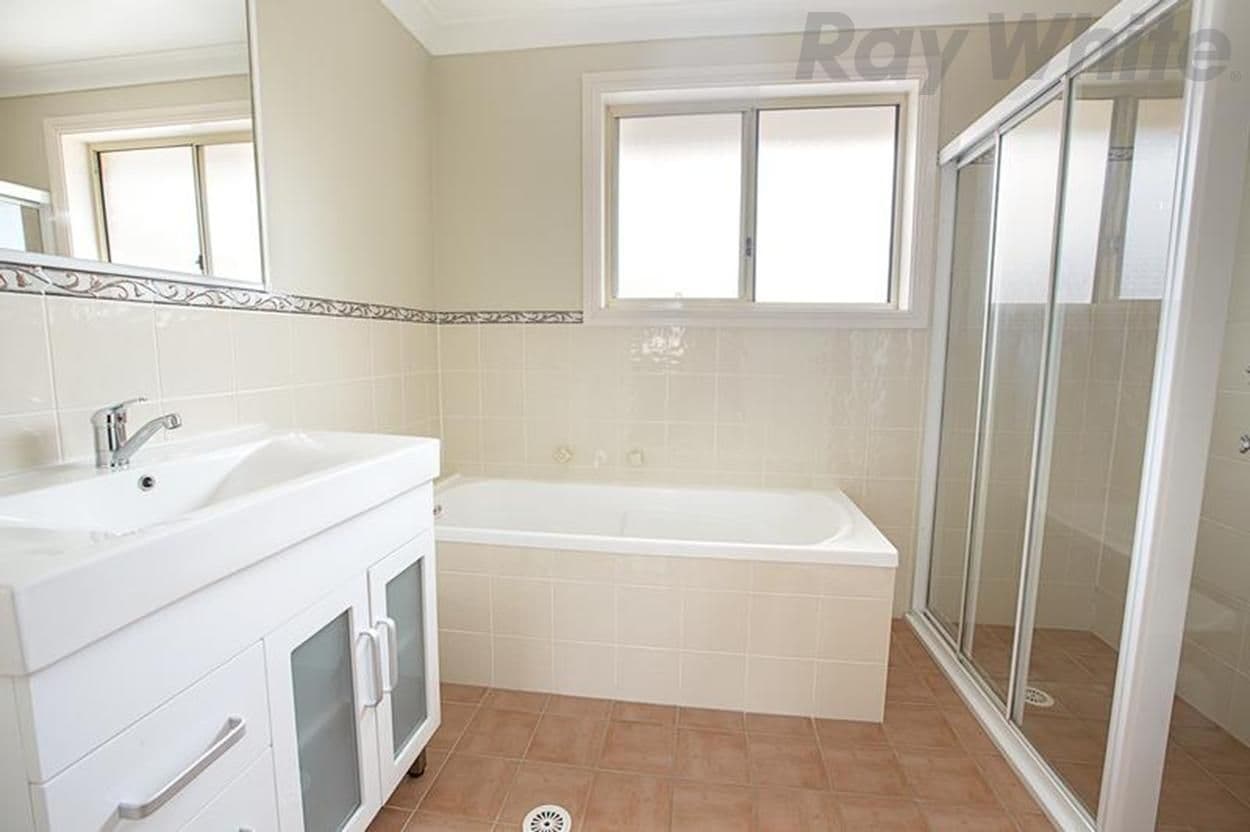 31 Chapman Street, WEST HOXTON NSW 2171, West Hoxton - Thumbnail 5