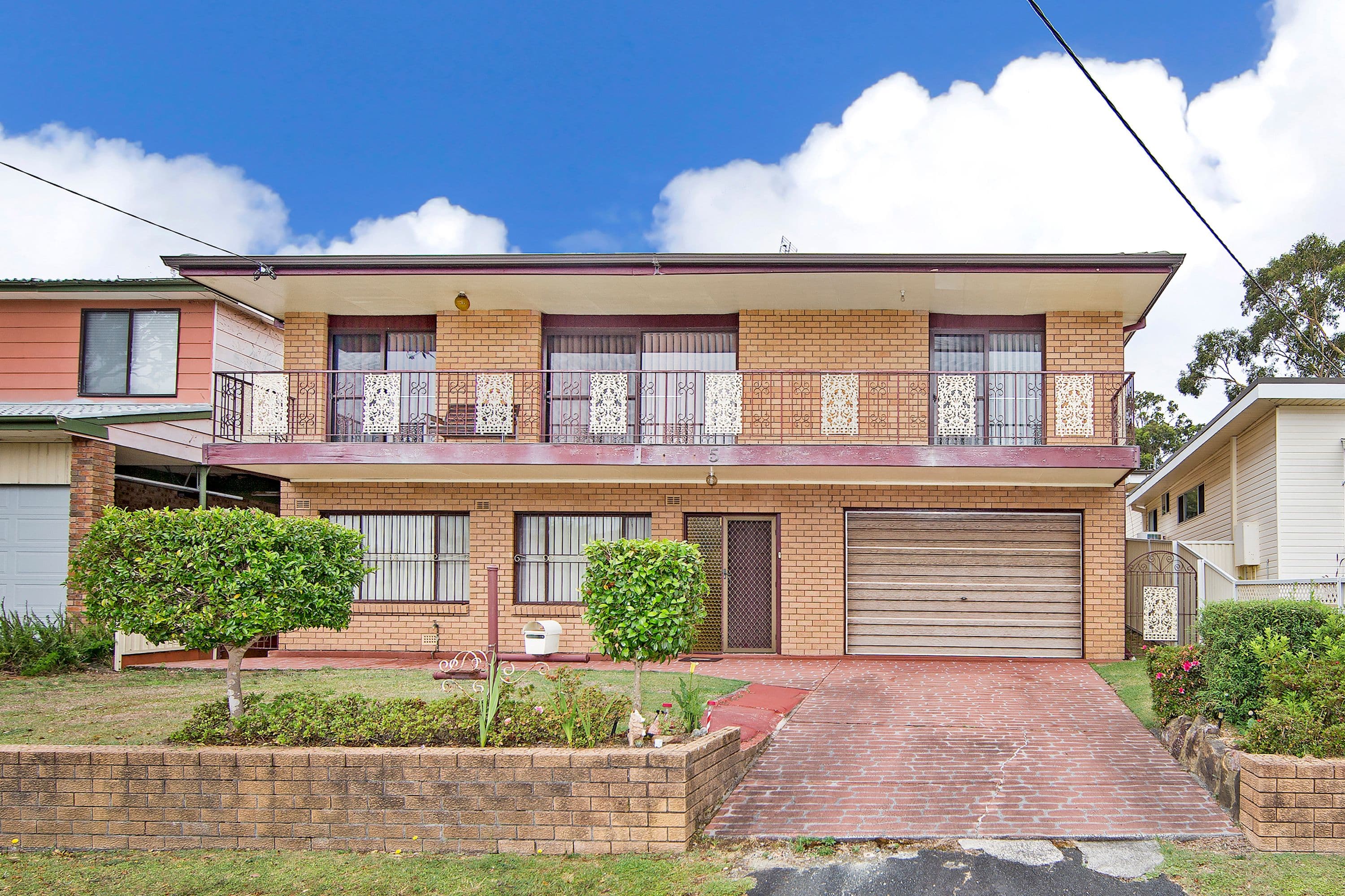 5 Laelana Avenue, Budgewoi - Image 1