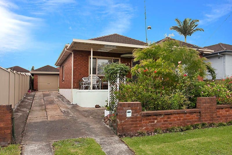 25 Merrett Avenue, CRINGILA NSW 2502, Cringila - Image 1