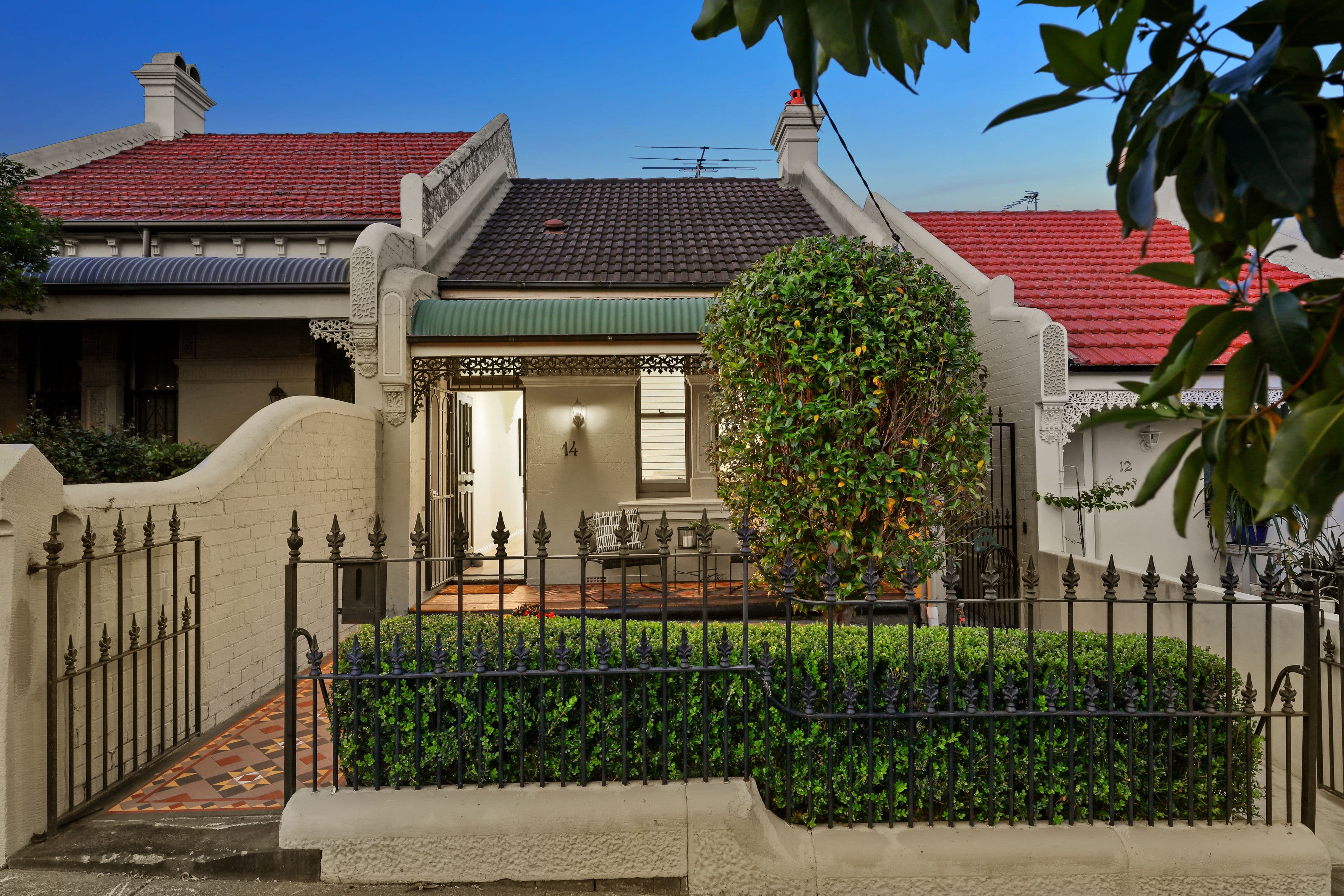 14 Temple Street, Stanmore - Thumbnail 2
