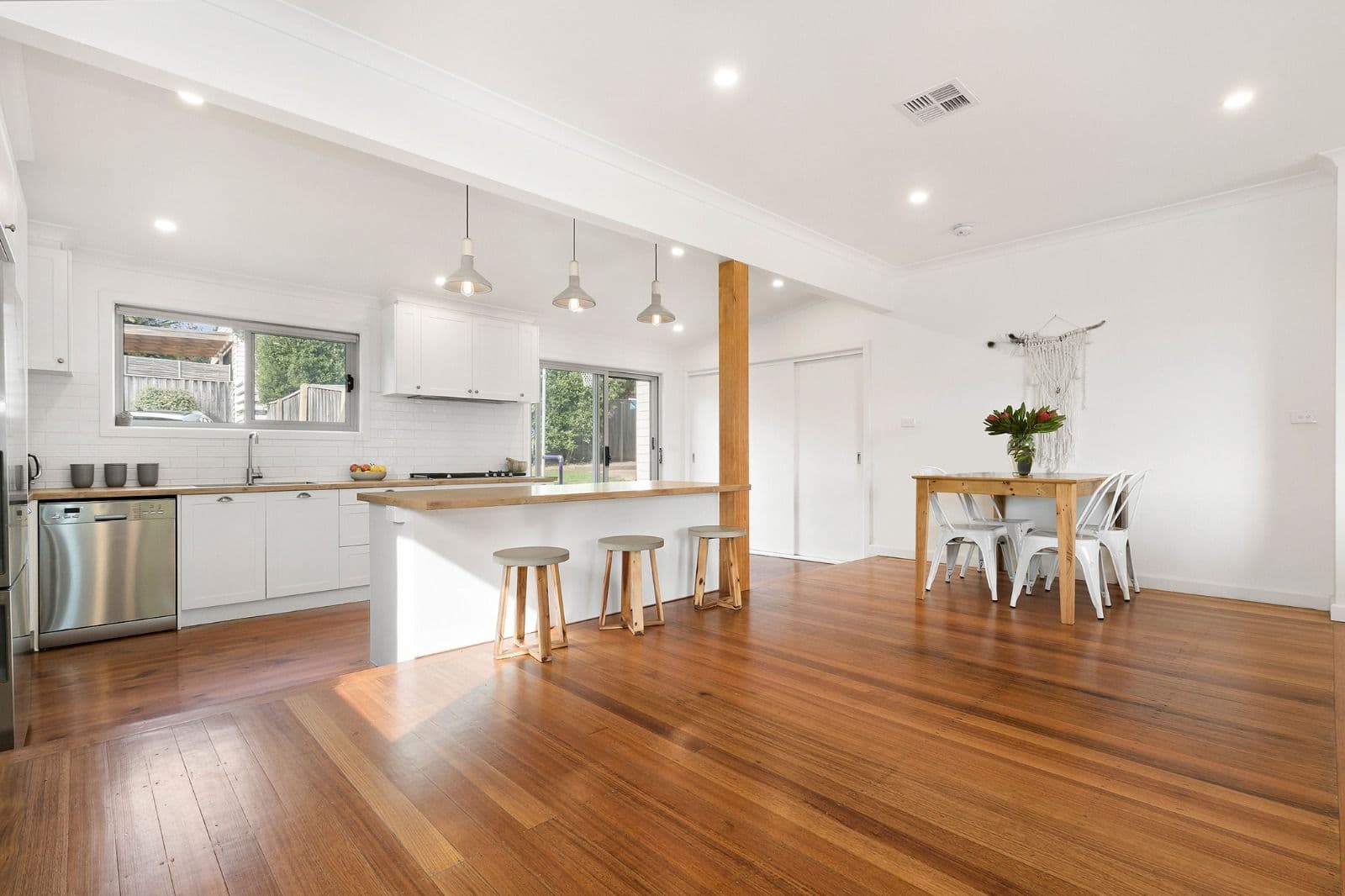 6 Stapley Crescent, Chadstone VIC 3148, Chadstone - Thumbnail 3