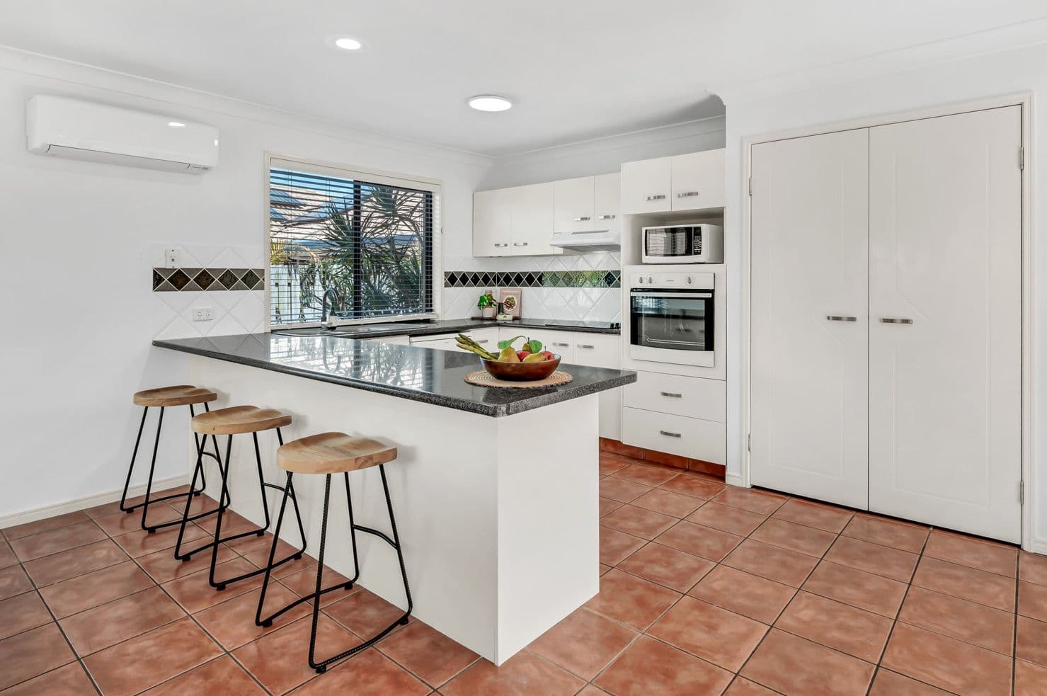19 Silverash Street, Oxenford QLD 4210, Oxenford - Thumbnail 7