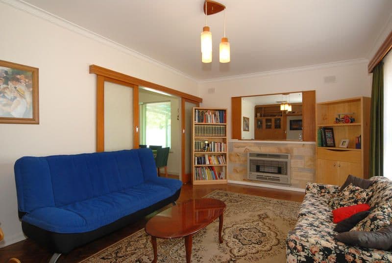 4 Dianella Place, Mount Annan, NSW, 2567, Mount Annan - Thumbnail 2