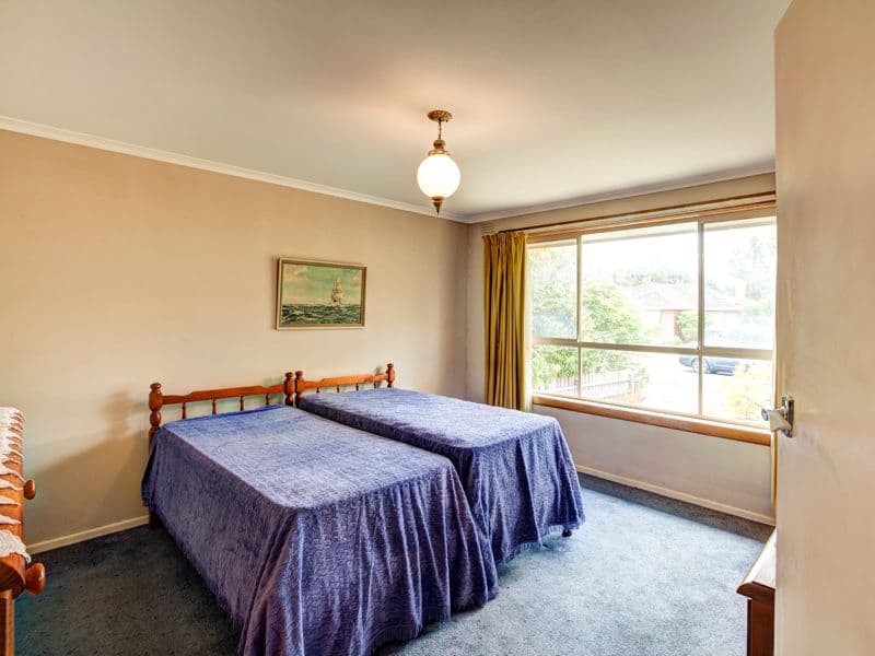 9 Hartwell Place, CHELTENHAM VIC 3192, Cheltenham - Thumbnail 2