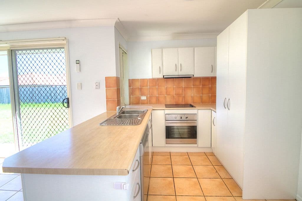 117 Anna Drive, Raceview QLD 4305, Raceview - Thumbnail 3