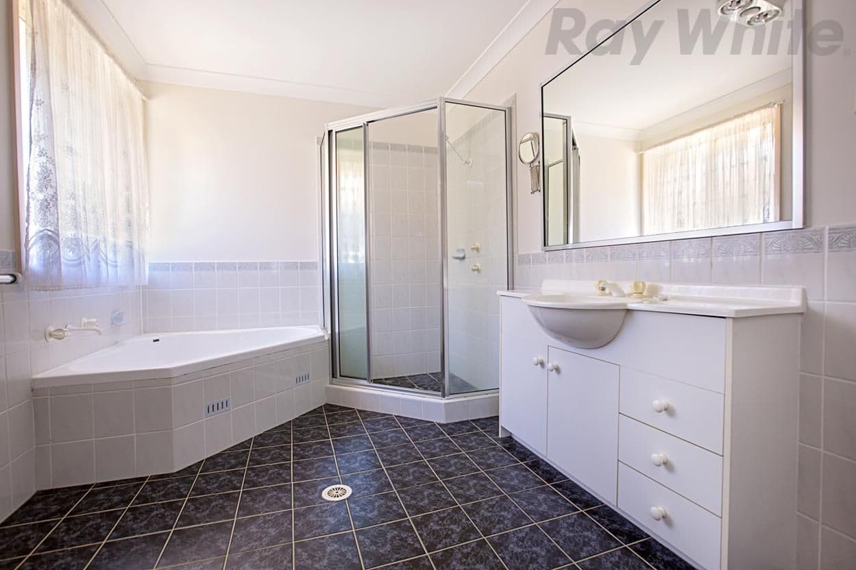 12 Cartier Crescent, Green Valley NSW 2168, Green Valley - Thumbnail 7