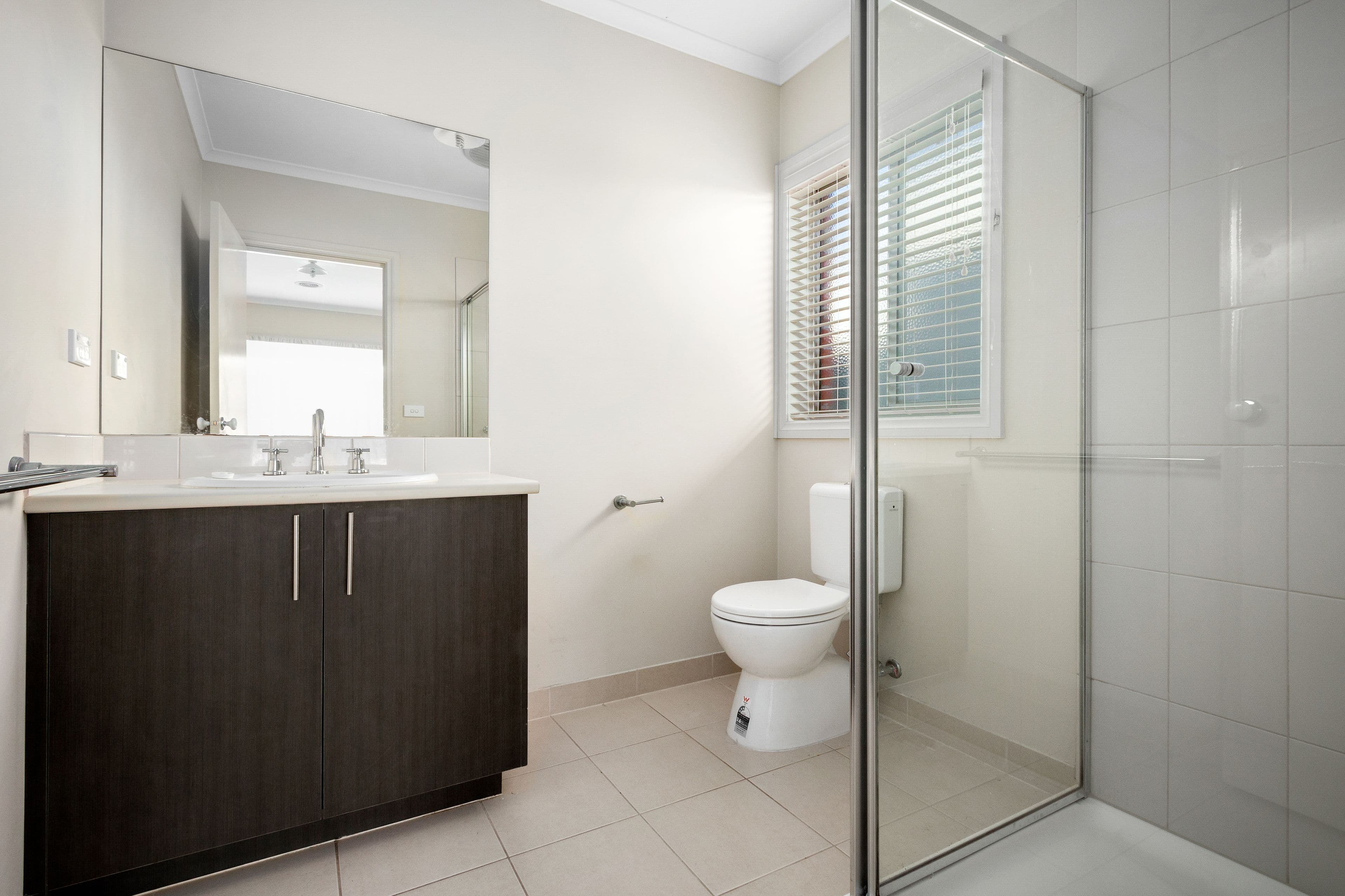 33 Edmund Street, Pakenham VIC 3810, Pakenham - Thumbnail 5
