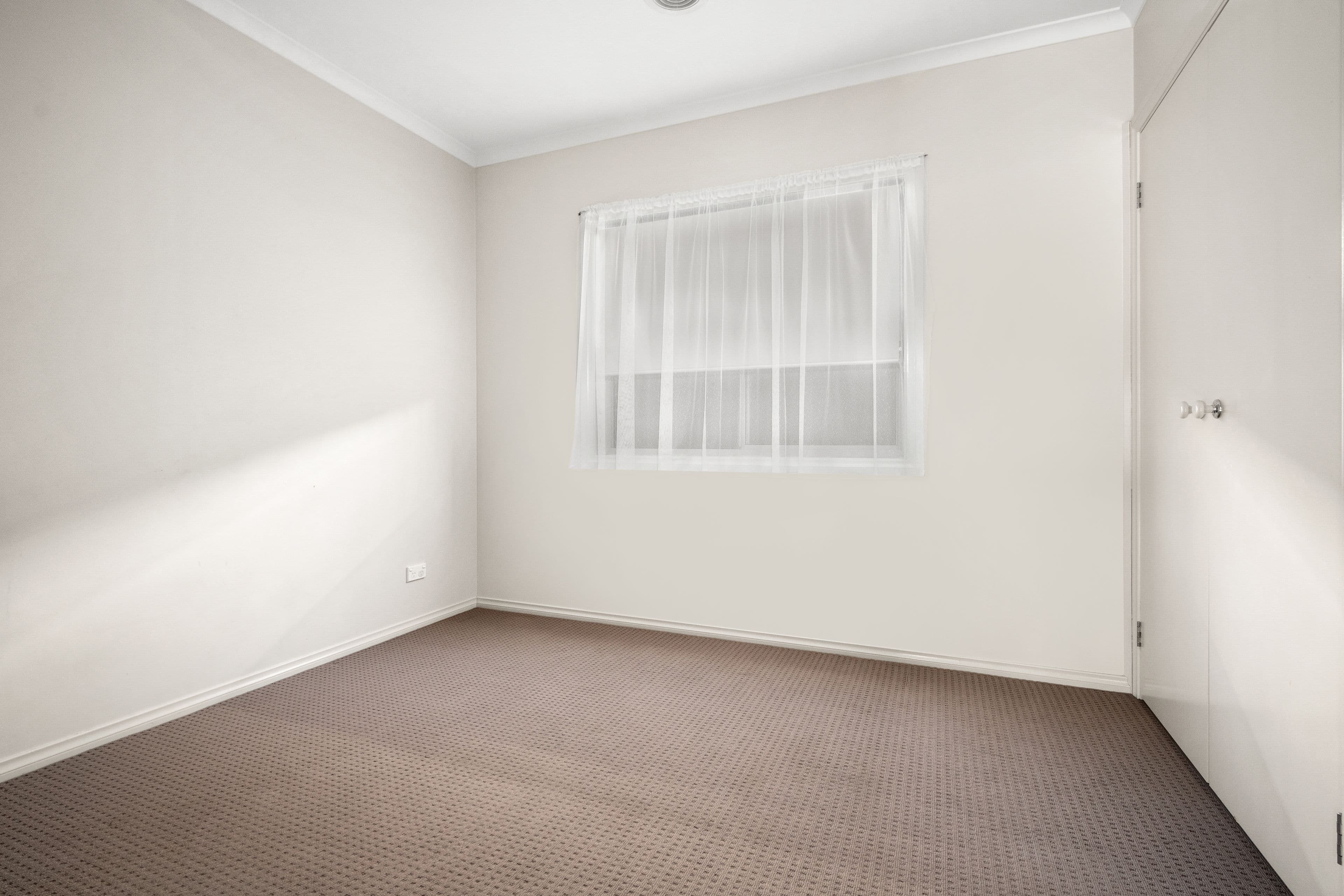 33 Edmund Street, Pakenham VIC 3810, Pakenham - Thumbnail 7