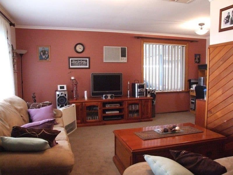 8 Barton Crescent, BURTON SA 5110, Burton - Image 1