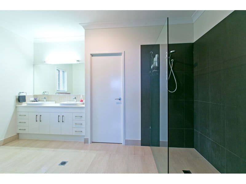 L173 Turtle Place, Redland Bay QLD 4165, Redland Bay - Thumbnail 3