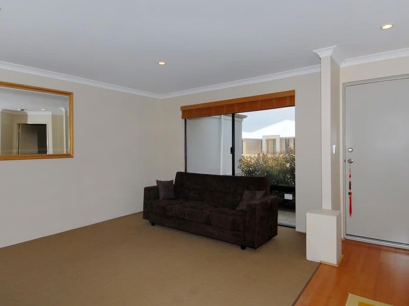 59 Lemongum Drive, BALDIVIS WA 6171, Baldivis - Thumbnail 2