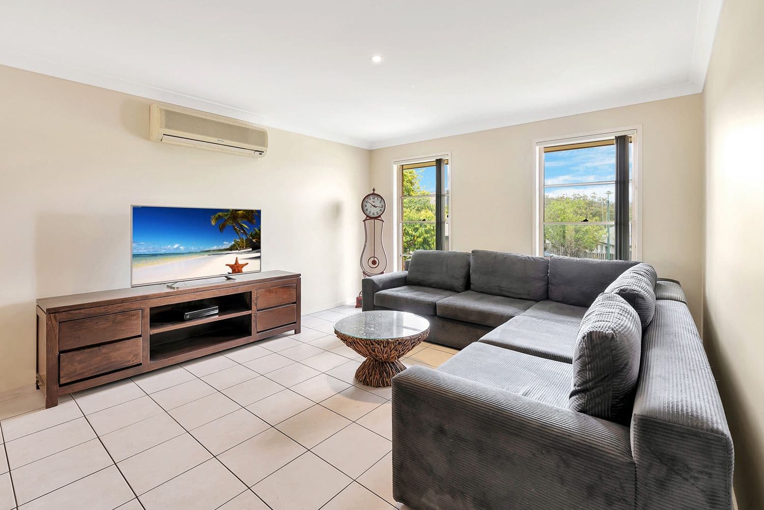 7 Kaplan Street, Oxenford QLD 4210, Oxenford - Thumbnail 4