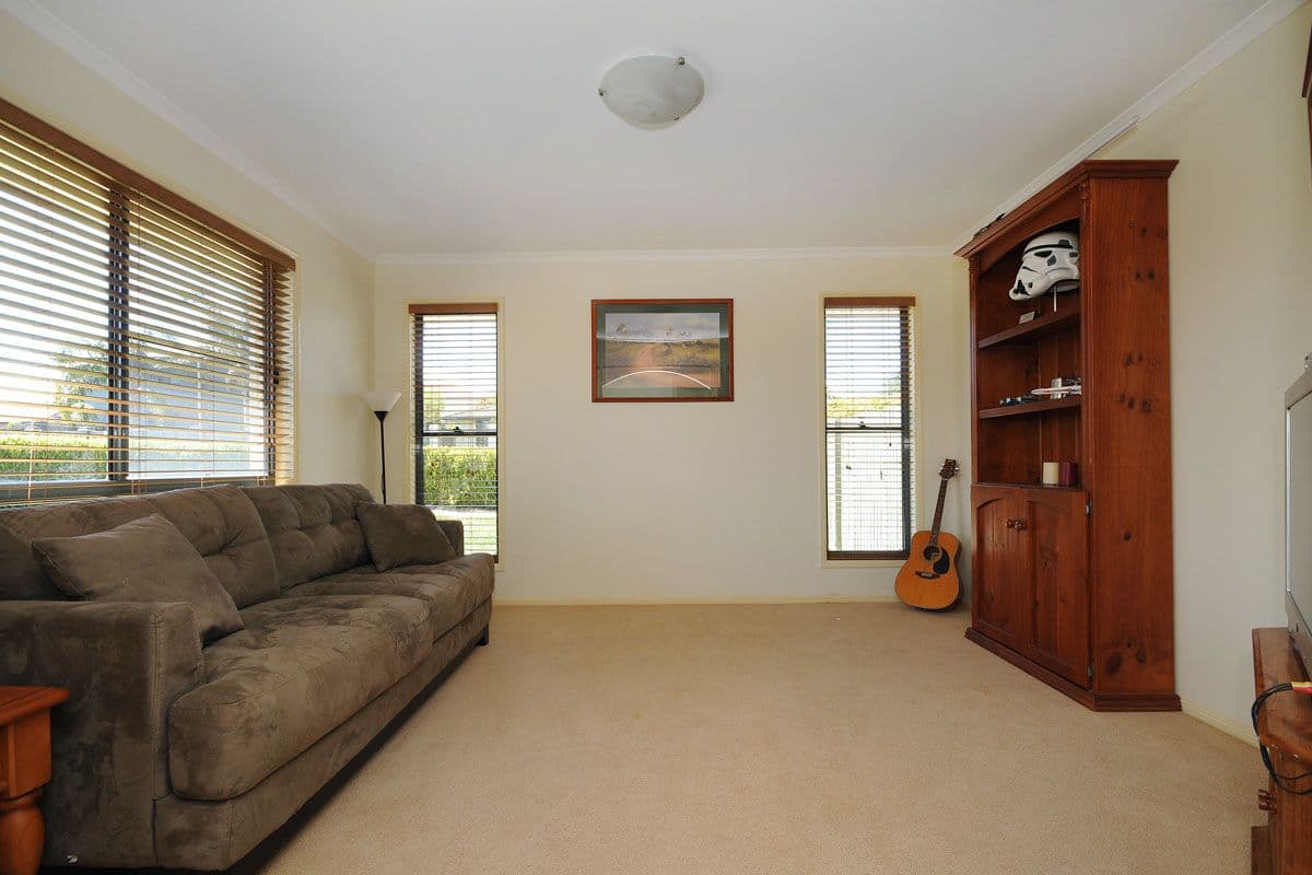 15 Olympus Court, MIDDLE RIDGE QLD 4350, Middle Ridge - Thumbnail 5