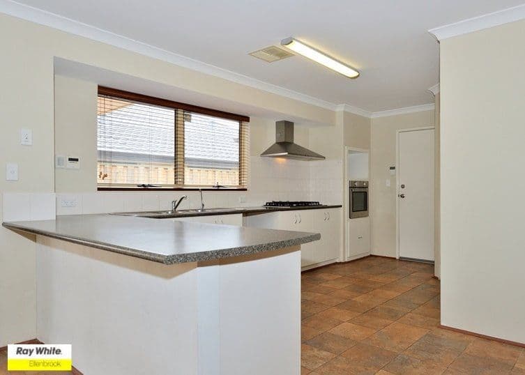 6 Stott  Way, Ellenbrook WA 6069, Ellenbrook - Thumbnail 4