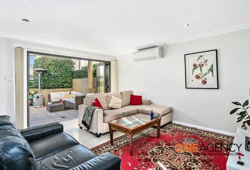43/71-83 Smith Street, Wollongong - Image 1