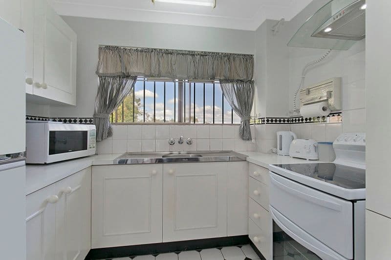 18 Tintagel Loop, Orelia WA 6167, Orelia - Thumbnail 2