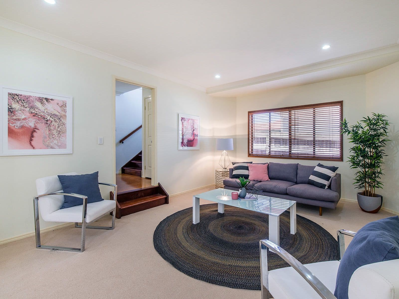 24 Waratah Avenue, Holland Park West QLD 4121, Holland Park West - Thumbnail 3