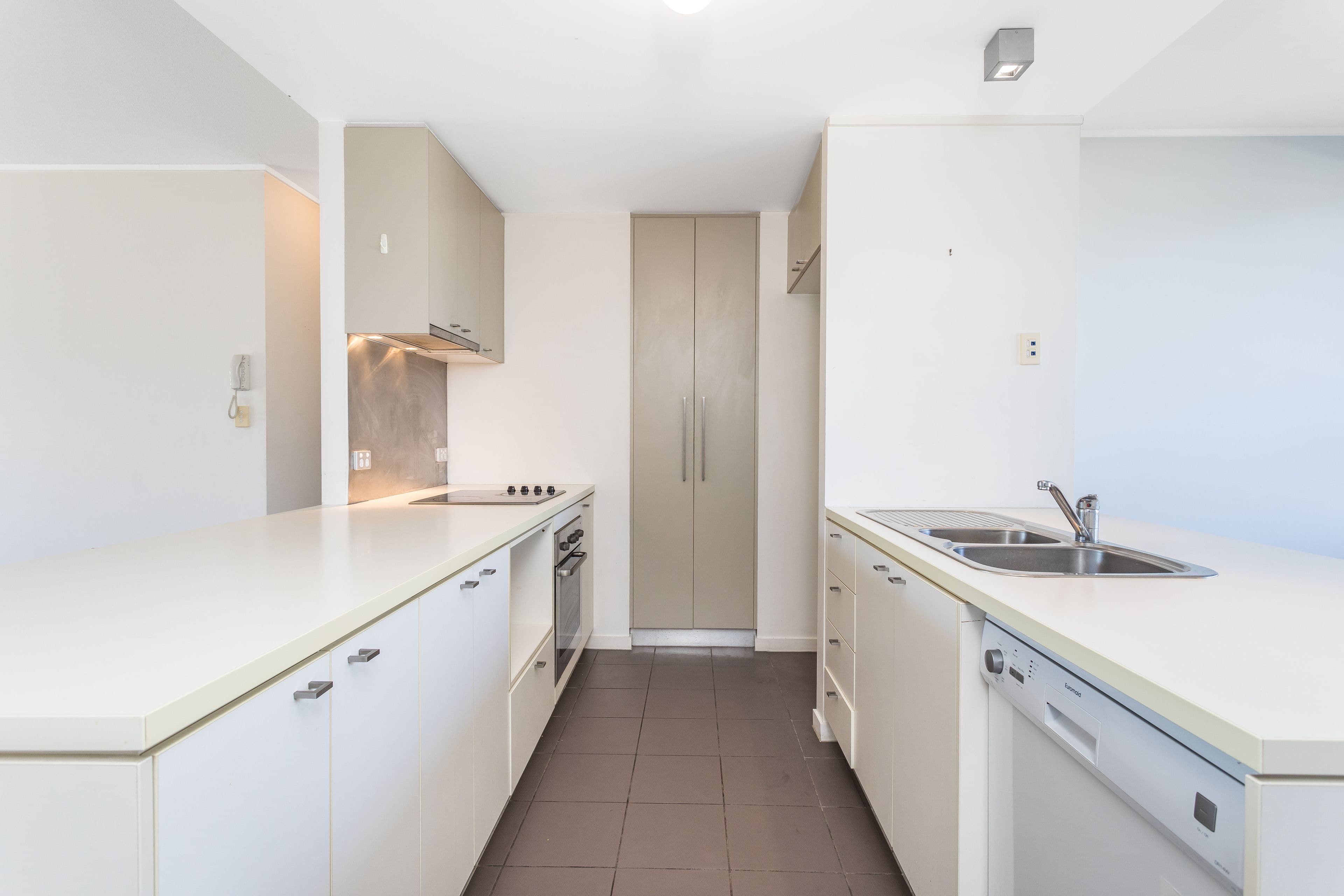 25-33 Dix Street, Redcliffe QLD 4020, Redcliffe - Thumbnail 6
