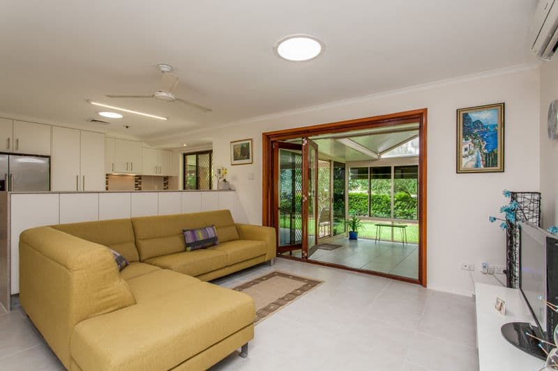 10 Eurabbie Street, Middle Park QLD 4074, Middle Park - Thumbnail 4