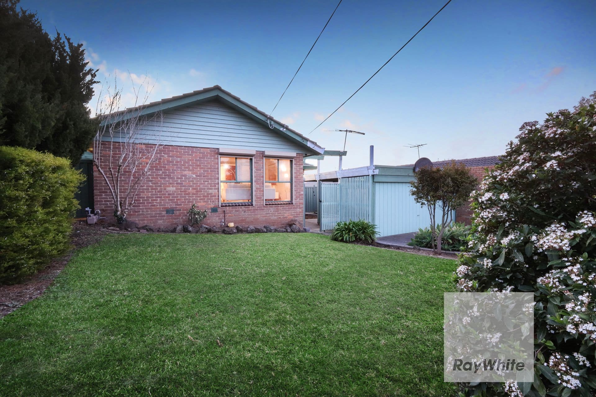 4 Weir Place, Westmeadows VIC 3049, Westmeadows - Thumbnail 2