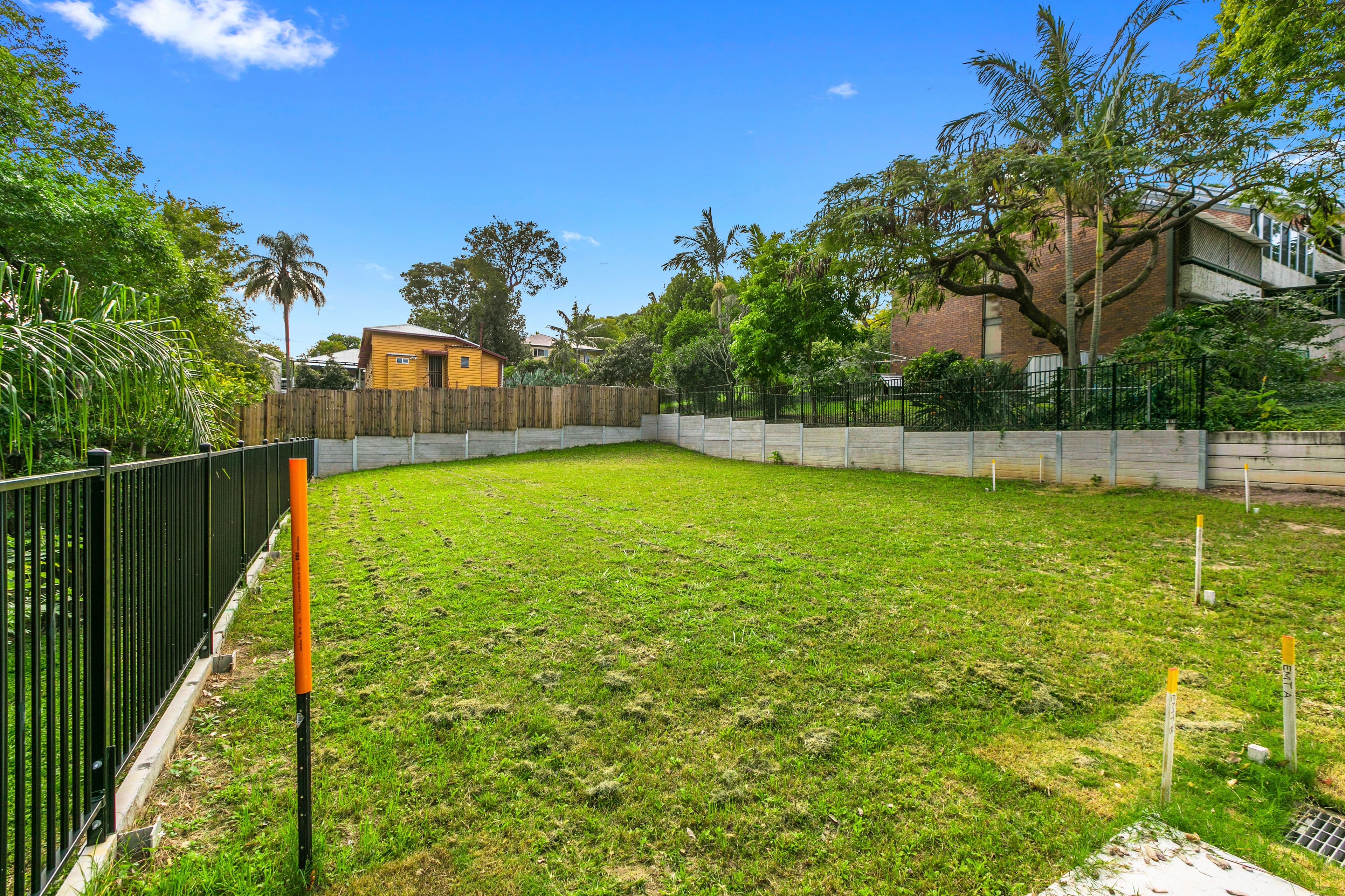 11 Sampson Street, Annerley QLD 4103, Annerley - Thumbnail 2
