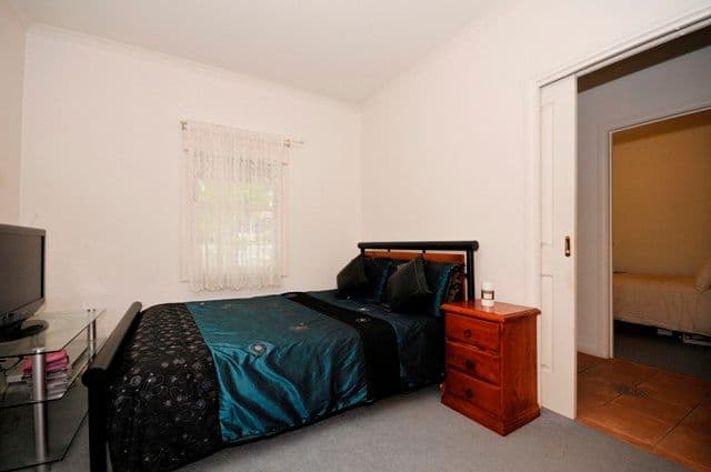4 ROSEWOOD Place, CHIRNSIDE PARK VIC 3116, Chirnside Park - Thumbnail 5