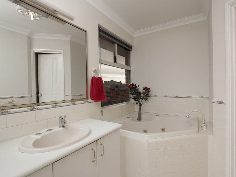 84 Waterford Avenue, WATERFORD WA 6152, Waterford - Thumbnail 8