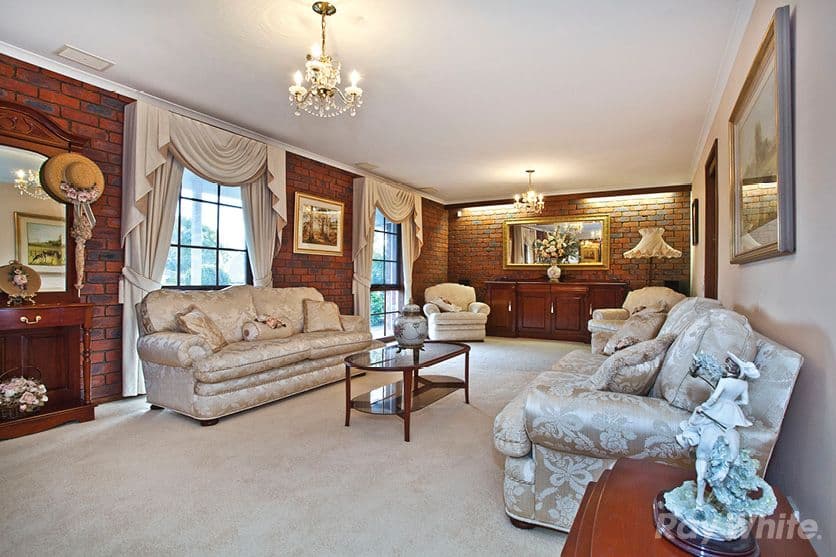 4 Lascelle Drive, Vermont South VIC 3133, Vermont South - Thumbnail 2