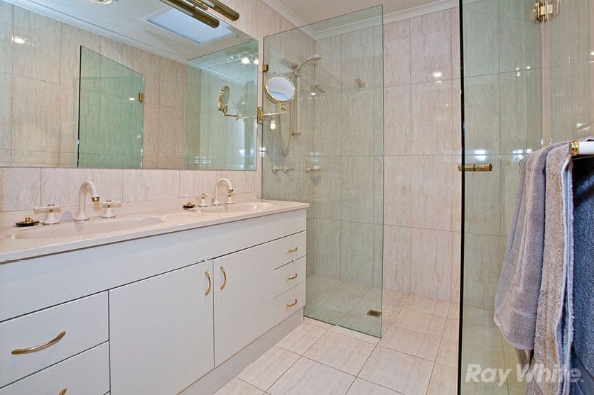 4 Lascelle Drive, Vermont South VIC 3133, Vermont South - Thumbnail 7