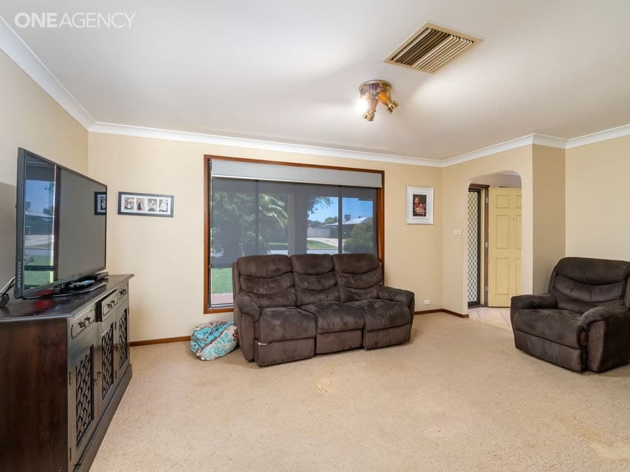29 Goborra Street, Glenfield Park, Glenfield Park - Thumbnail 2
