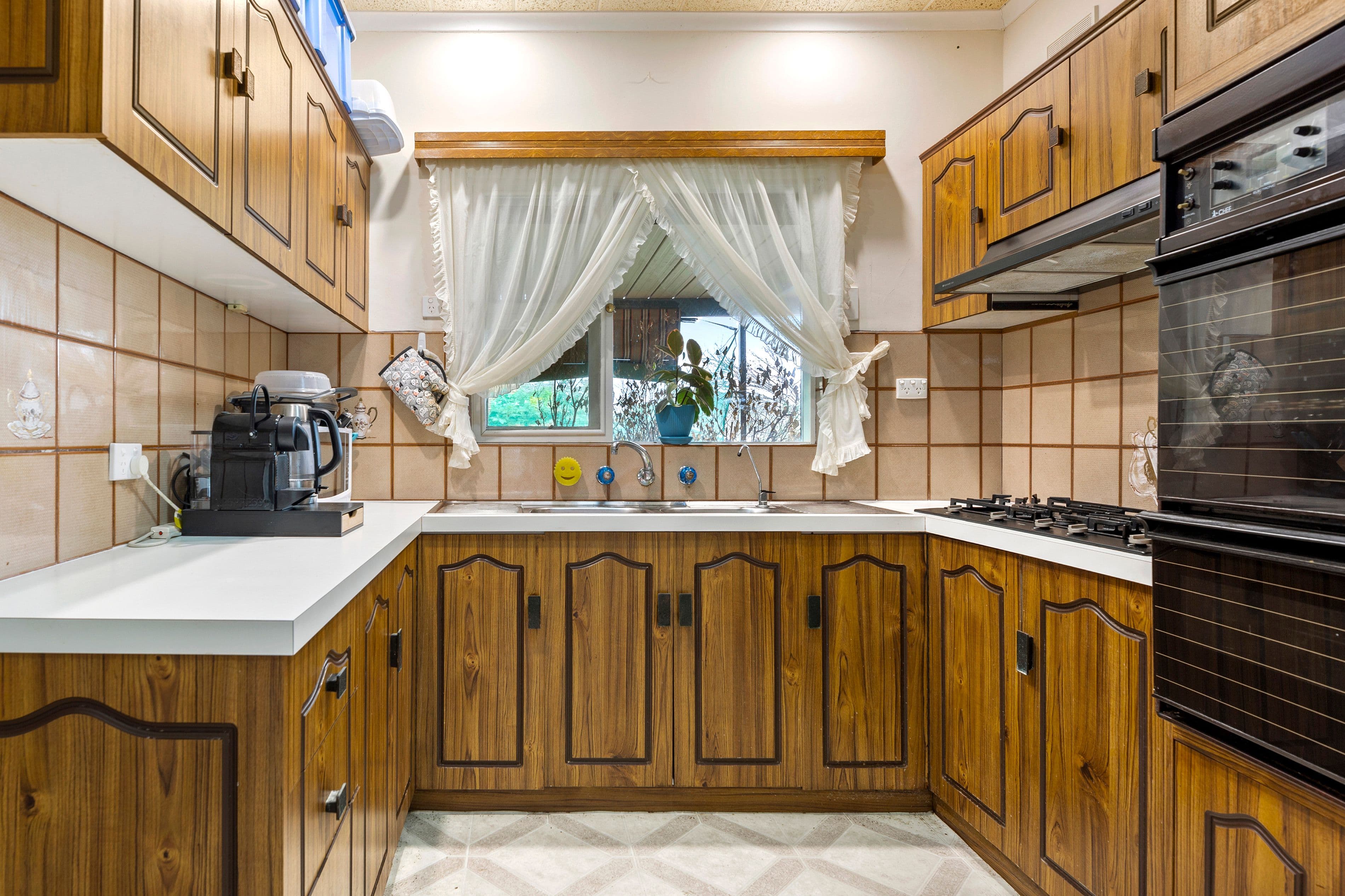 9 Laurence Street, Rostrevor SA 5073, Rostrevor - Thumbnail 4