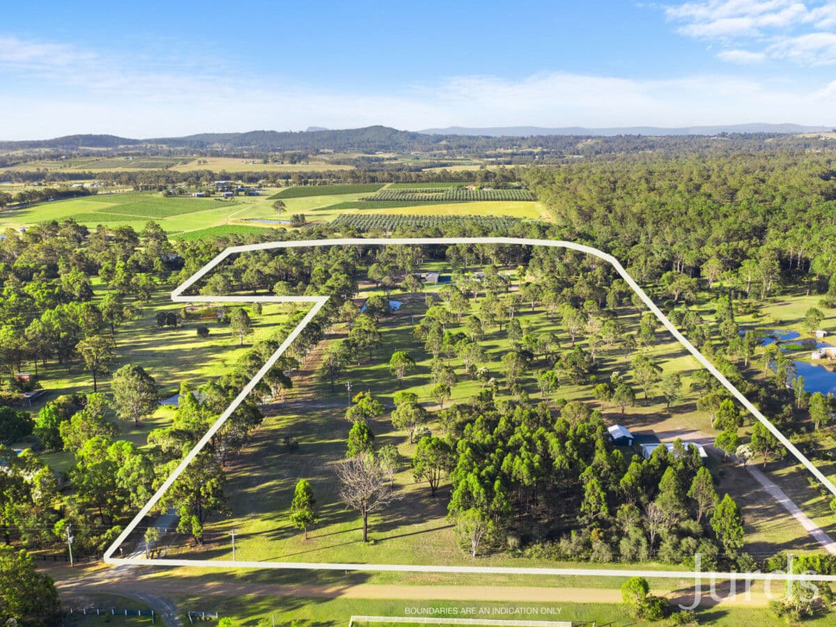 Lovedale, Lovedale - Thumbnail 2