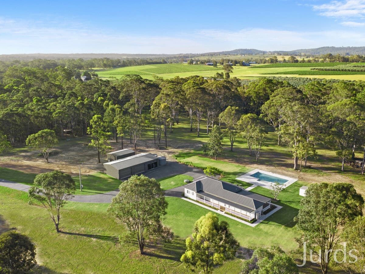 Lovedale, Lovedale - Thumbnail 3
