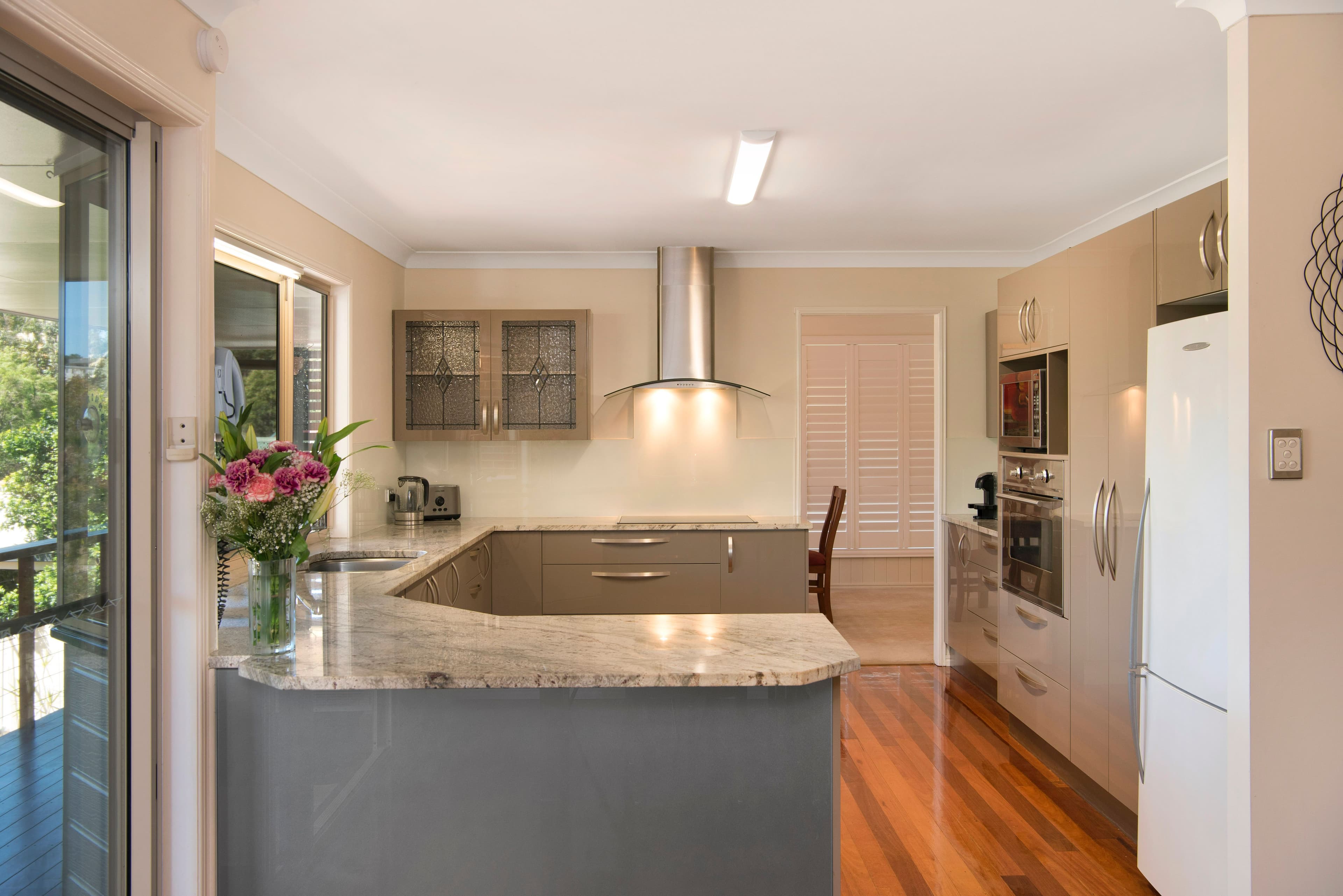 18 Amersham Crescent, Carindale QLD 4152, Carindale - Thumbnail 3
