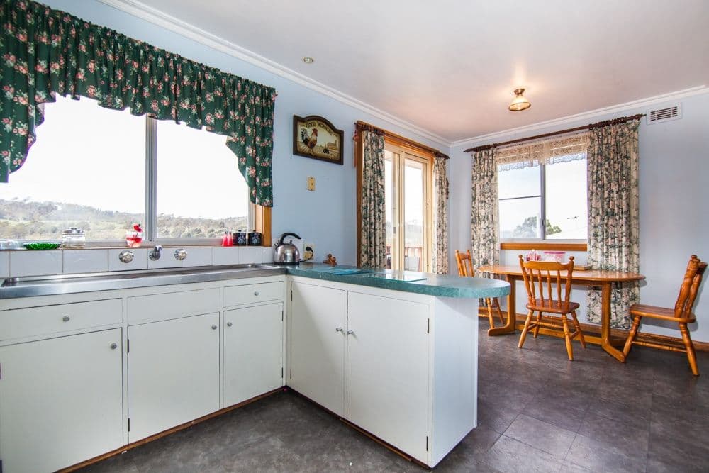 58 Crandon Crescent, NEWNHAM TAS 7248, Newnham - Thumbnail 2