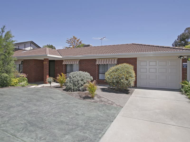 9 Sandhurst Avenue, Noarlunga Downs - Image 1