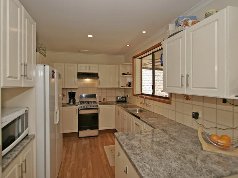 9 Sandhurst Avenue, Noarlunga Downs - Thumbnail 4