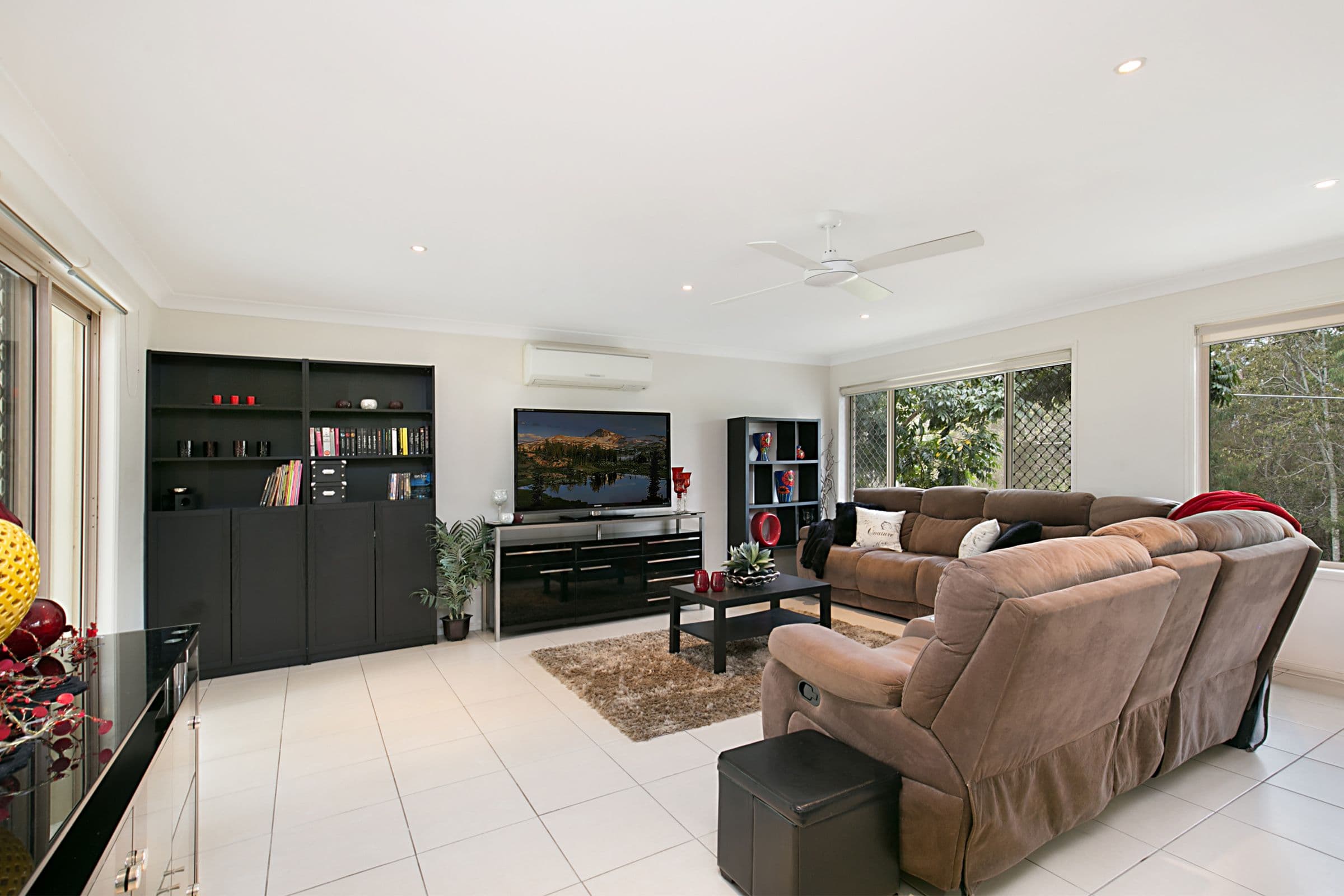 12 Glenvale Street, Cornubia QLD 4130, Cornubia - Thumbnail 3