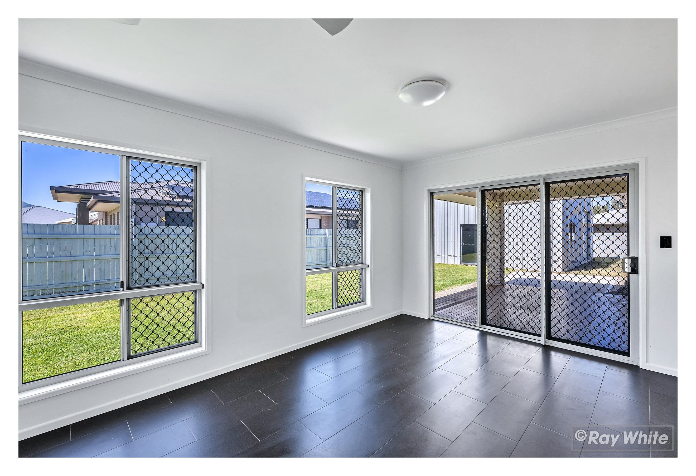 21 Mistletoe Avenue, Norman Gardens QLD 4701, Norman Gardens - Thumbnail 6