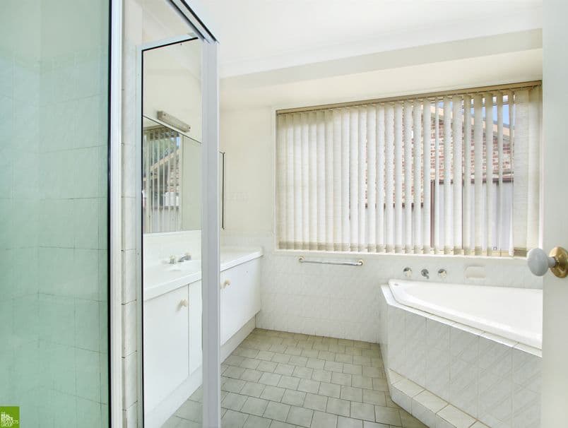 84 Coachwood Drive, Cordeaux Heights - Thumbnail 4