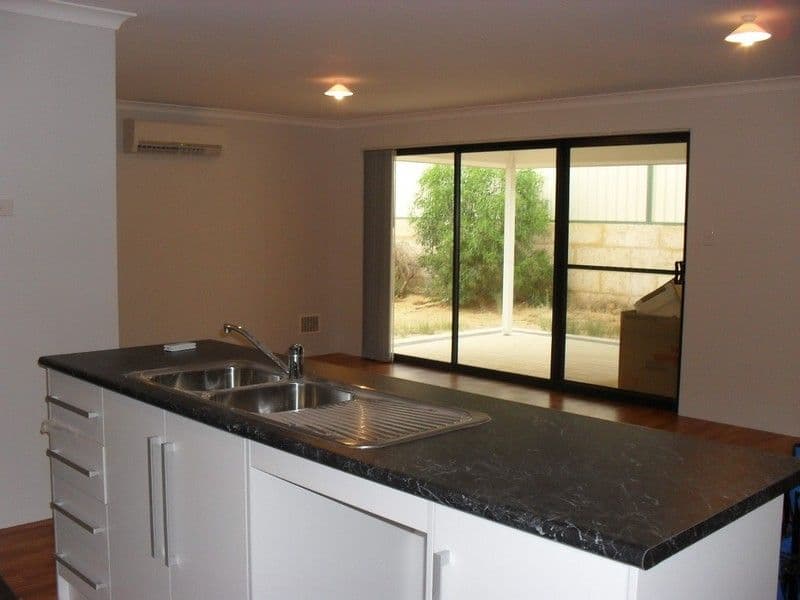 8 Fintown Street, UTAKARRA WA 6530, Utakarra - Thumbnail 5