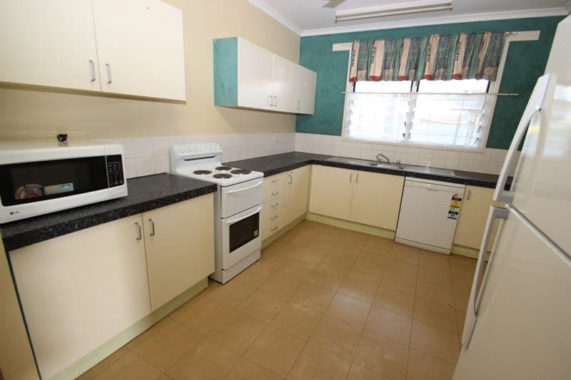7 Wallace Court, KATHERINE NT 0850, Katherine East - Thumbnail 6